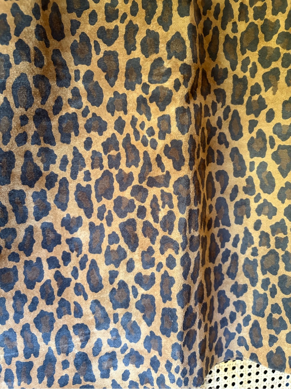 Danier Leopard-Print Pencil Skirt in Brown and Black - Picture 3 of 12